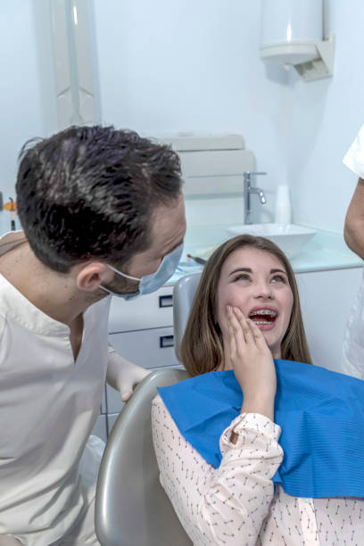 Best Emergency Dental Care for Broken or Chipped Teeth in Little Flock, AR